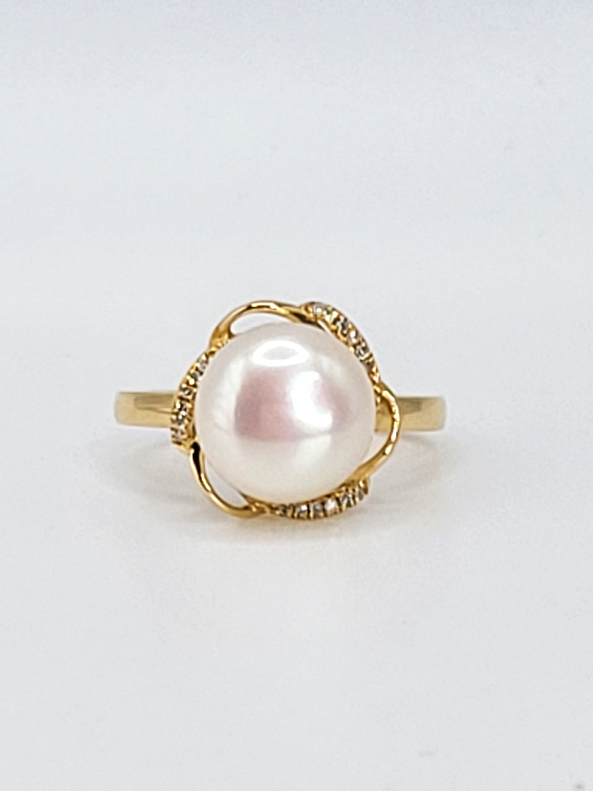 14k Yellow Gold Button Pearl and Diamond Fashion Ring