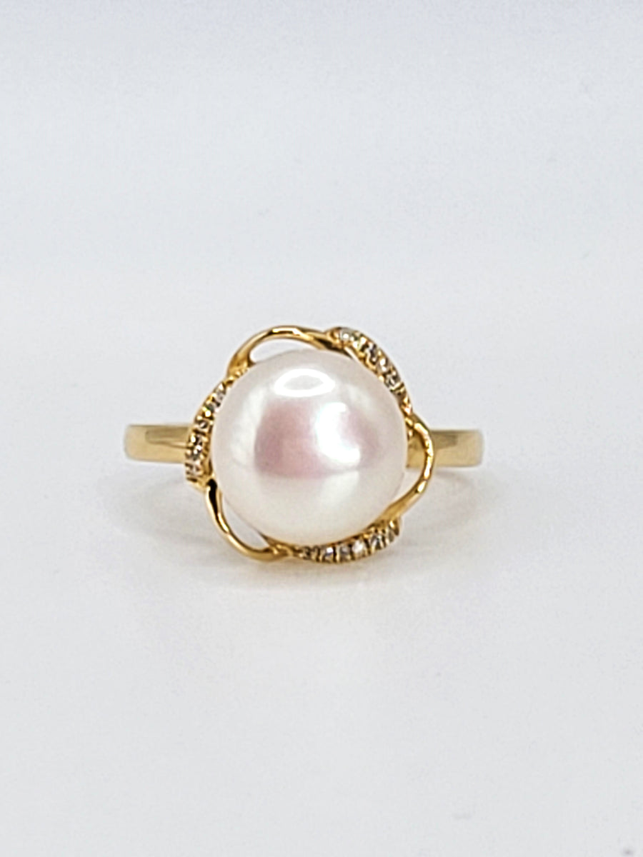 14k Yellow Gold Button Pearl and Diamond Fashion Ring
