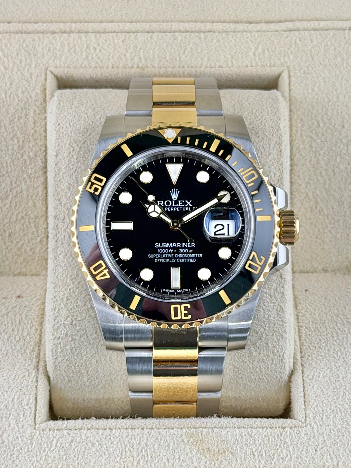 Rolex Submariner Black Dial on Oyster 116613LN with Box