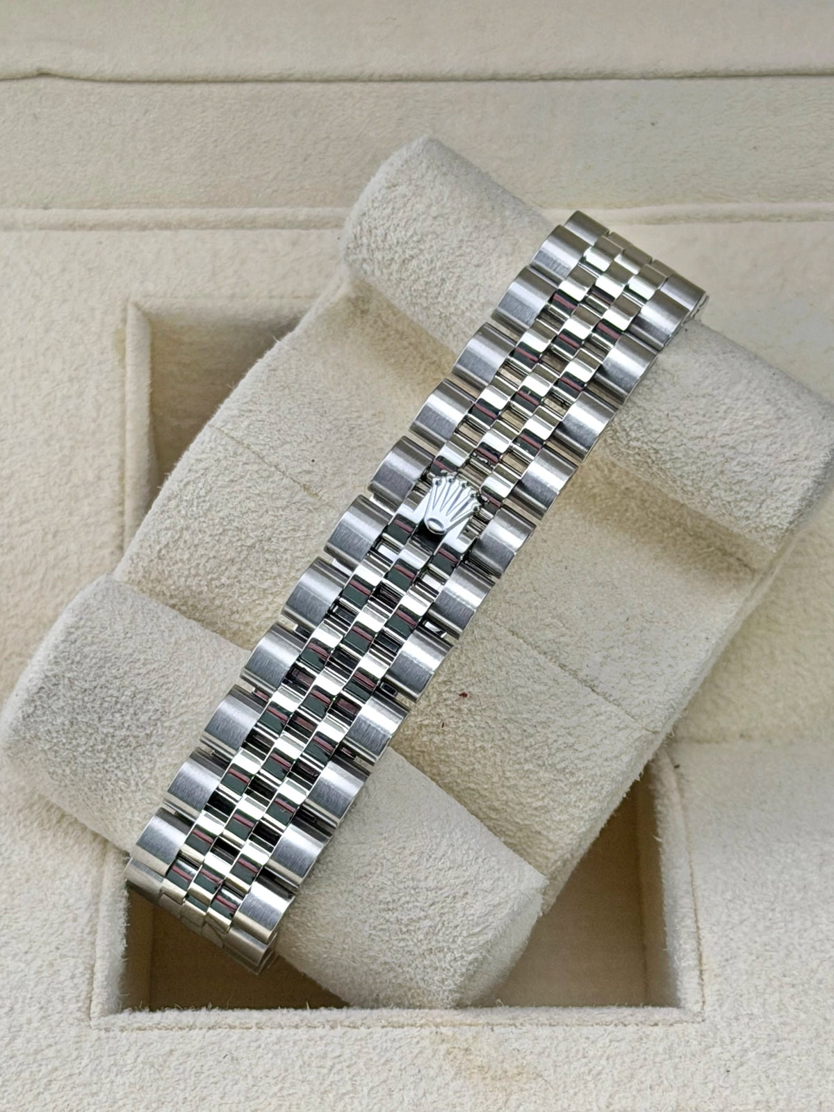 Rolex Datejust 31 Silver Roman Dial on Jubilee 178274 Complete 2019