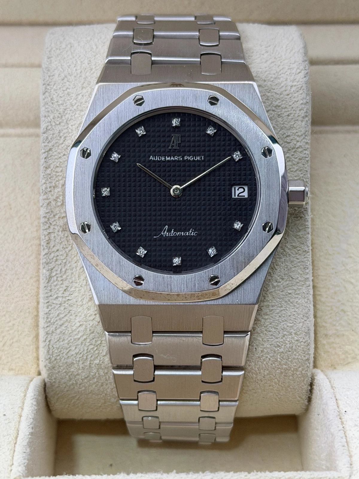 Audemars Piguet Royal Oak "Jumbo" Black Tapestry Diamond Dial on Bracelet 5402BC Archives 1980