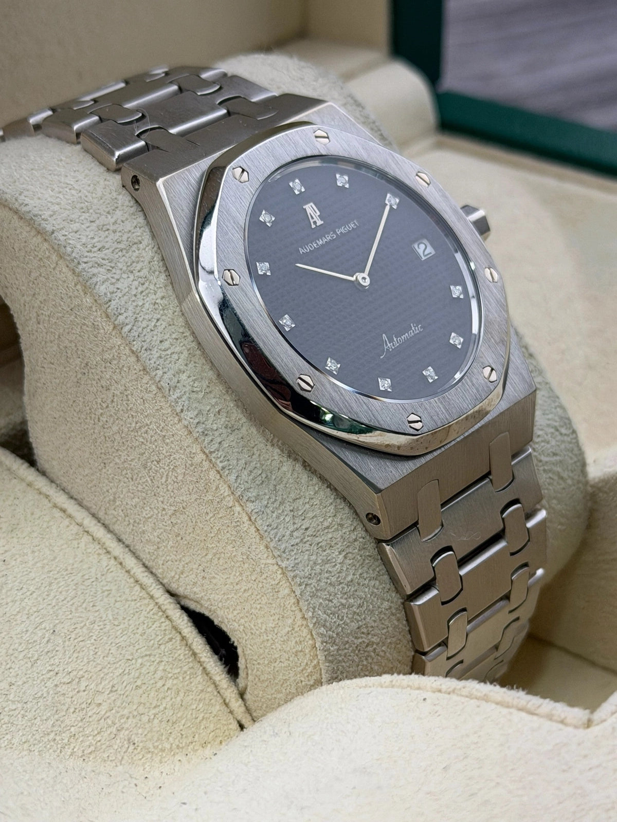 Audemars Piguet Royal Oak "Jumbo" Black Tapestry Diamond Dial on Bracelet 5402BC Archives 1980