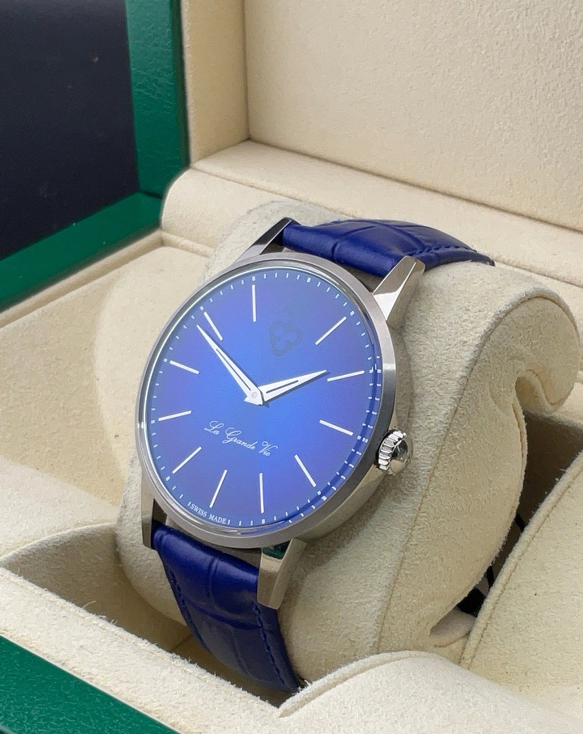 Corum La Grande Vie Blue Dial on 082.750.04/0063LG03