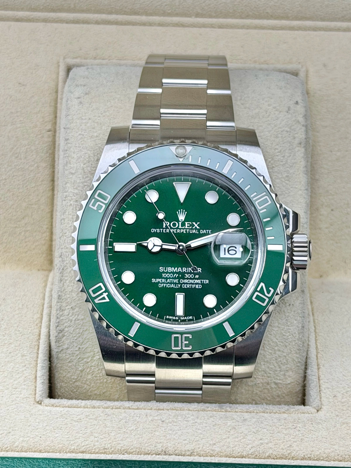 Rolex Submariner Hulk Green Dial on Oyster 116610LV Complete 2015